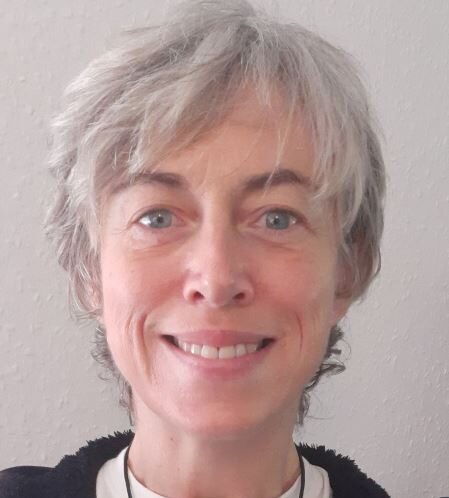 French tutor Virginie